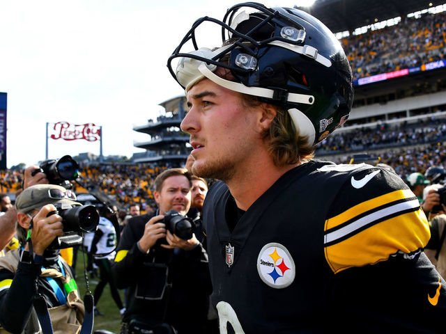 PITTSBURGH, PENNSYLVANIA - OCTOBER 02: Kenny Pickett #8 of the Pittsburgh Steelers jogs off the field after losing to the New York Jets 24-20 at Acrisure Stadium on October 02, 2022 in Pittsburgh, Pennsylvania.
