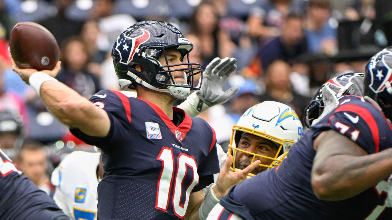 Plagued by poor finishes, Texans are NFL's only winless team