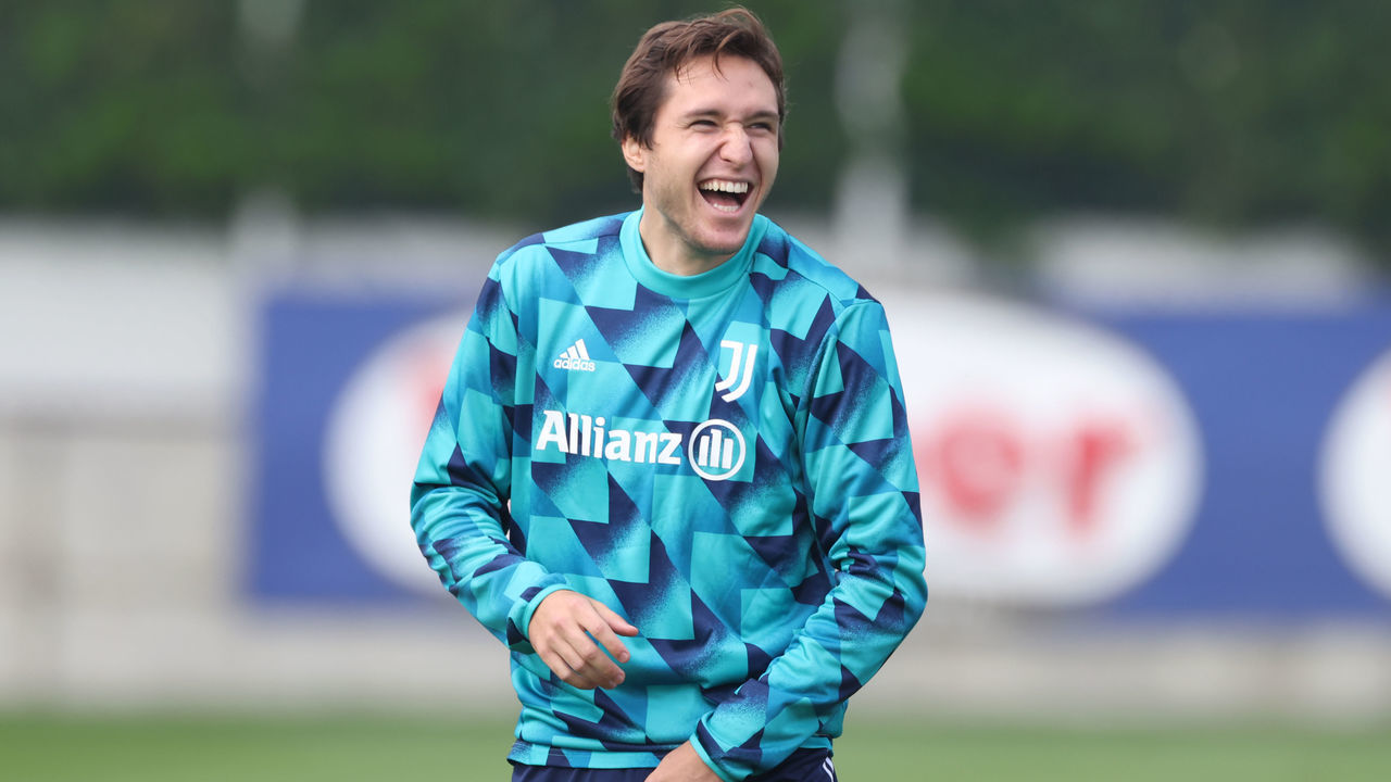 TURIN, ITALY - OCTOBER 04: Federico Chiesa of Juventus reacts during the training session ahead of the UEFA Champions League group H match against Maccabi Haifa FC at Allianz Stadium on October 04, 2022 in Turin, Italy.