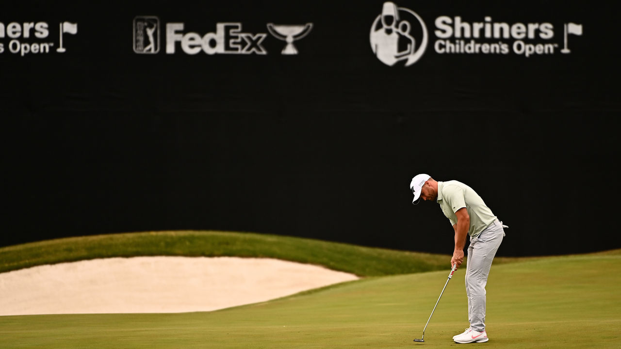 LAS VEGAS, NEVADA - OCTOBER 09: Wyndham Clark putts on the 18th hole during round three of the Shriners Children's Open at TPC Summerlin on October 09, 2021 in Las Vegas, Nevada.