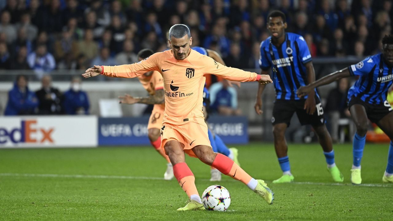 BRUGGE, BELGIUM - OCTOBER 4 : Griezmann Antoine forward of Atlectico Madrid during the UEFA Champions League Group stage - Group B match between Club Brugge and Atletico Madrid at the Jan Breydel stadium on october 4, 2022 in Brugge, Belgium 04/10/2022( Photo by Charvamalou / Photo News via Getty Images)