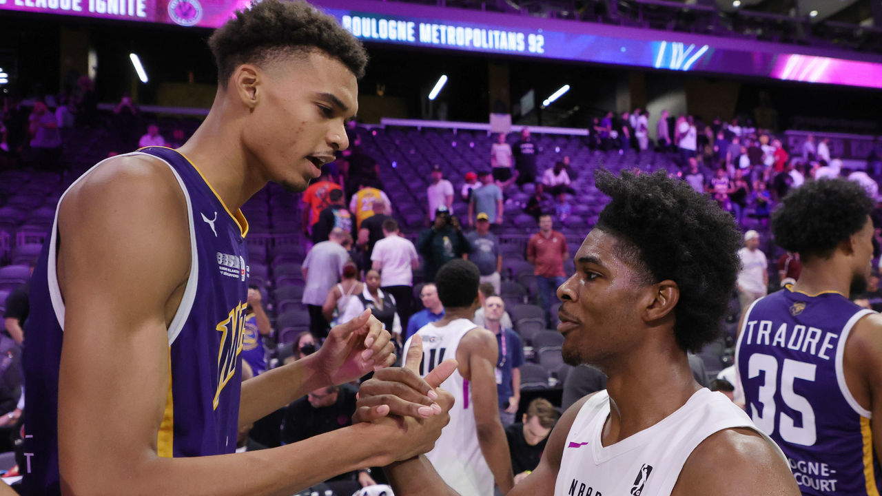 HENDERSON, NEVADA - OCTOBER 04: Victor Wembanyama #1 of Boulogne-Levallois Metropolitans 92 and Scoot Henderson #0 of G League Ignite shake hands after their exhibition game at The Dollar Loan Center on October 04, 2022 in Henderson, Nevada. Ignite defeated Metropolitans 92 122-115.