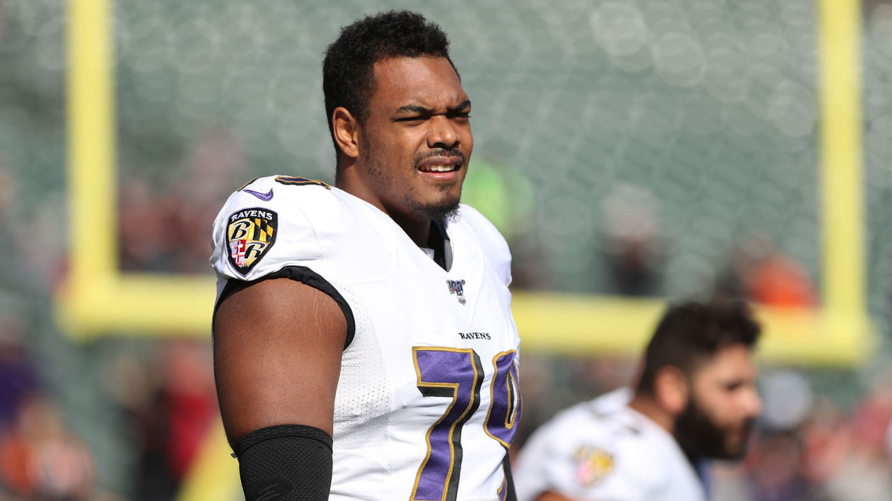 Ronnie Stanley, Tyler Linderbaum, Marcus Williams and Gus Edwards back at  practice for the Ravens