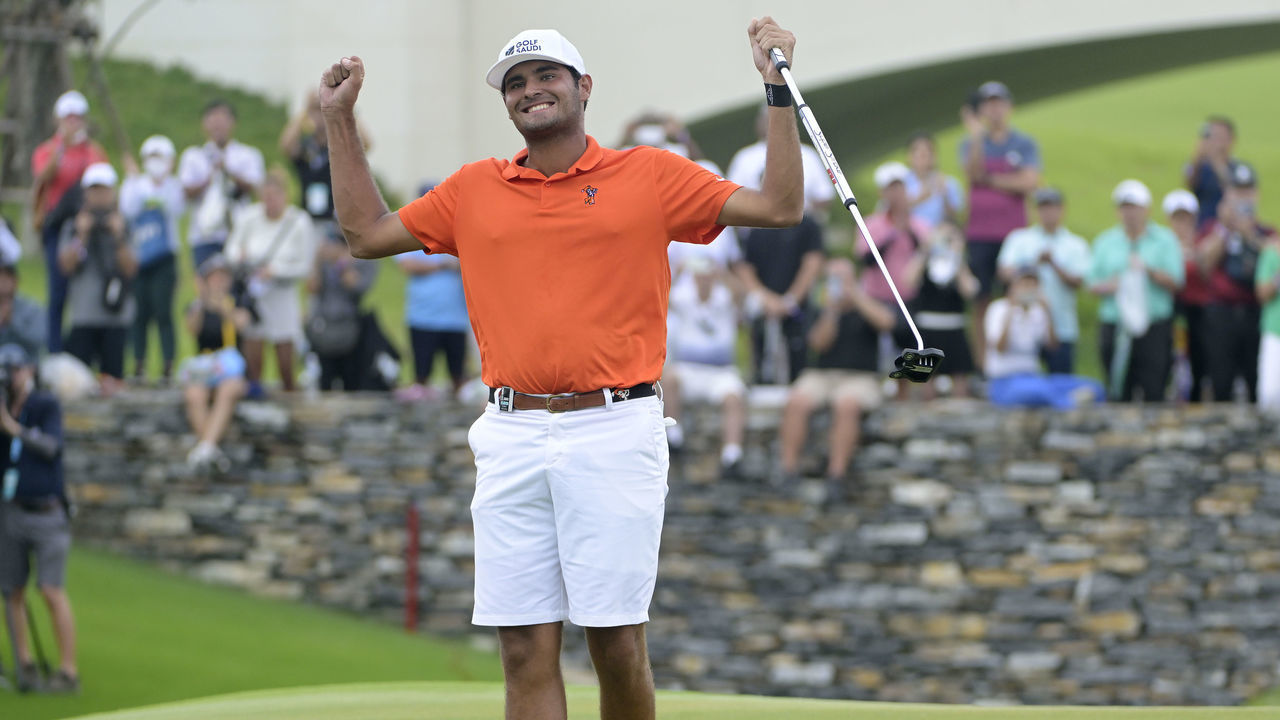 PATHUM THANI, THAILAND - OCTOBER 09: Eugenio Lopez-Chacarra of Fireballs GC celebrates winning the individual on the 18th green during Day Three of the LIV Golf Invitational - Bangkok at Stonehill Golf Course on October 09, 2022 in Pathum Thani, Thailand.