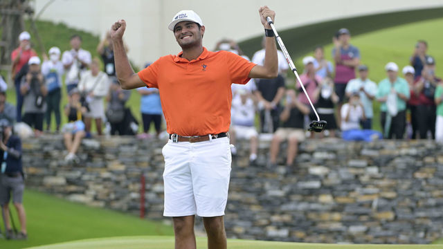 PATHUM THANI, THAILAND - OCTOBER 09: Eugenio Lopez-Chacarra of Fireballs GC celebrates winning the individual on the 18th green during Day Three of the LIV Golf Invitational - Bangkok at Stonehill Golf Course on October 09, 2022 in Pathum Thani, Thailand.