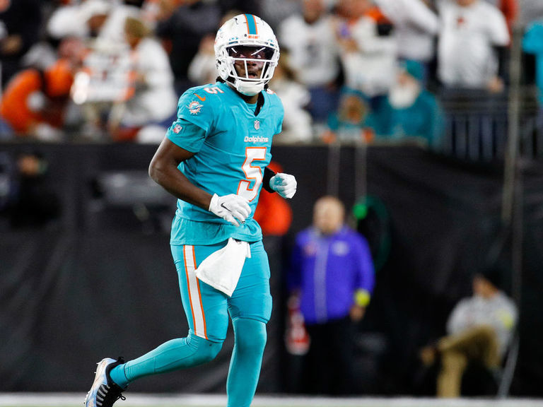 Teddy Bridgewater: NFL's new concussion protocol triggered Miami