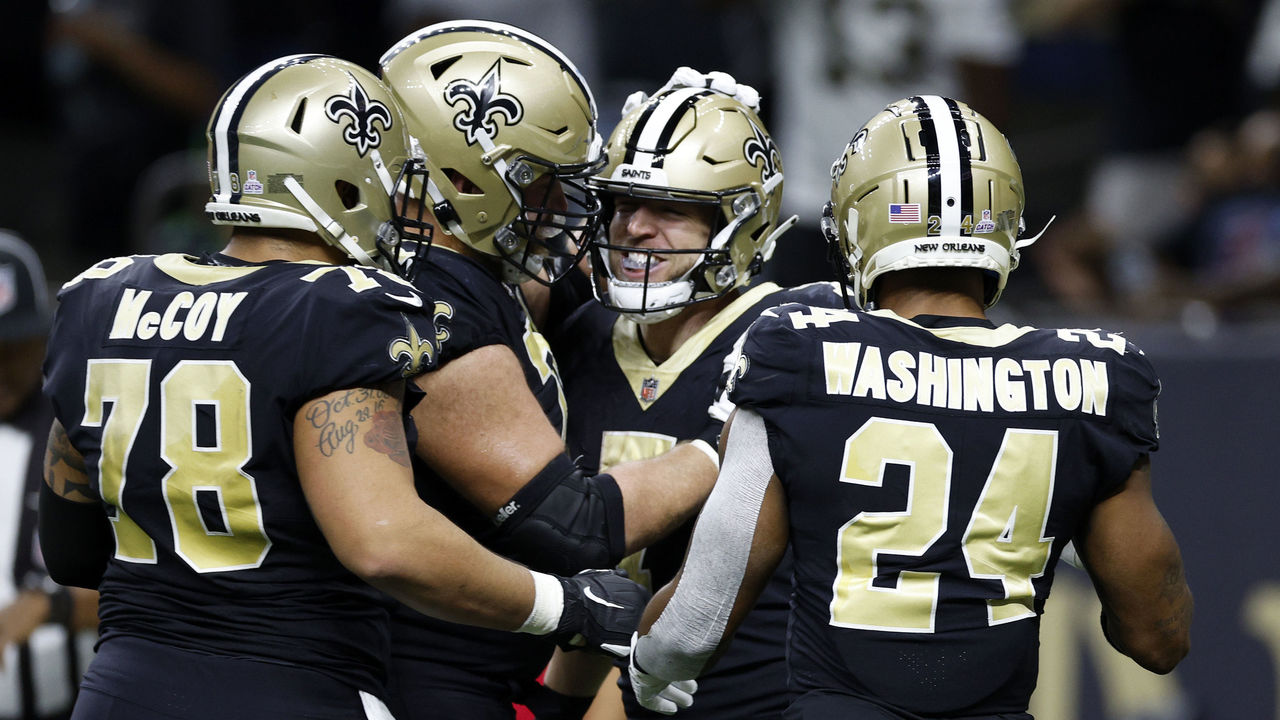 Taysom Hill accounts for 4 TDs, Saints top Seahawks