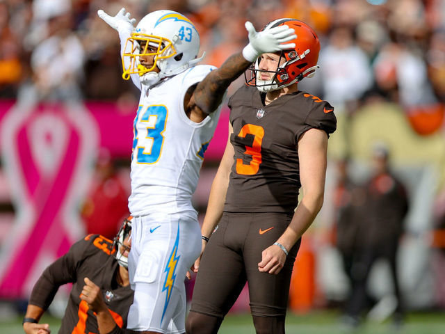 Browns doomed by missed FGs, tackles in loss to Chargers