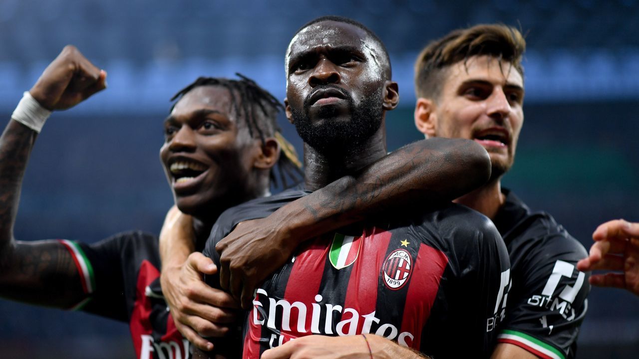 AC Milan's Fikayo Tomori C celebrates his goal with teammates during a Serie A football match between AC Milan and FC Juventus in Milan, Italy, Oct. 8, 2022.