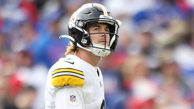 ORCHARD PARK, NEW YORK - OCTOBER 09: Kenny Pickett #8 of the Pittsburgh Steelers looks on against the Buffalo Bills during the third quarter at Highmark Stadium on October 09, 2022 in Orchard Park, New York.