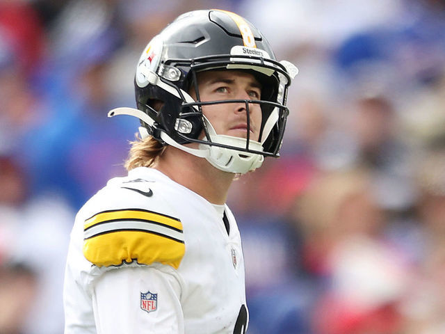 Steelers' Mike Tomlin: QB Kenny Pickett in concussion protocol