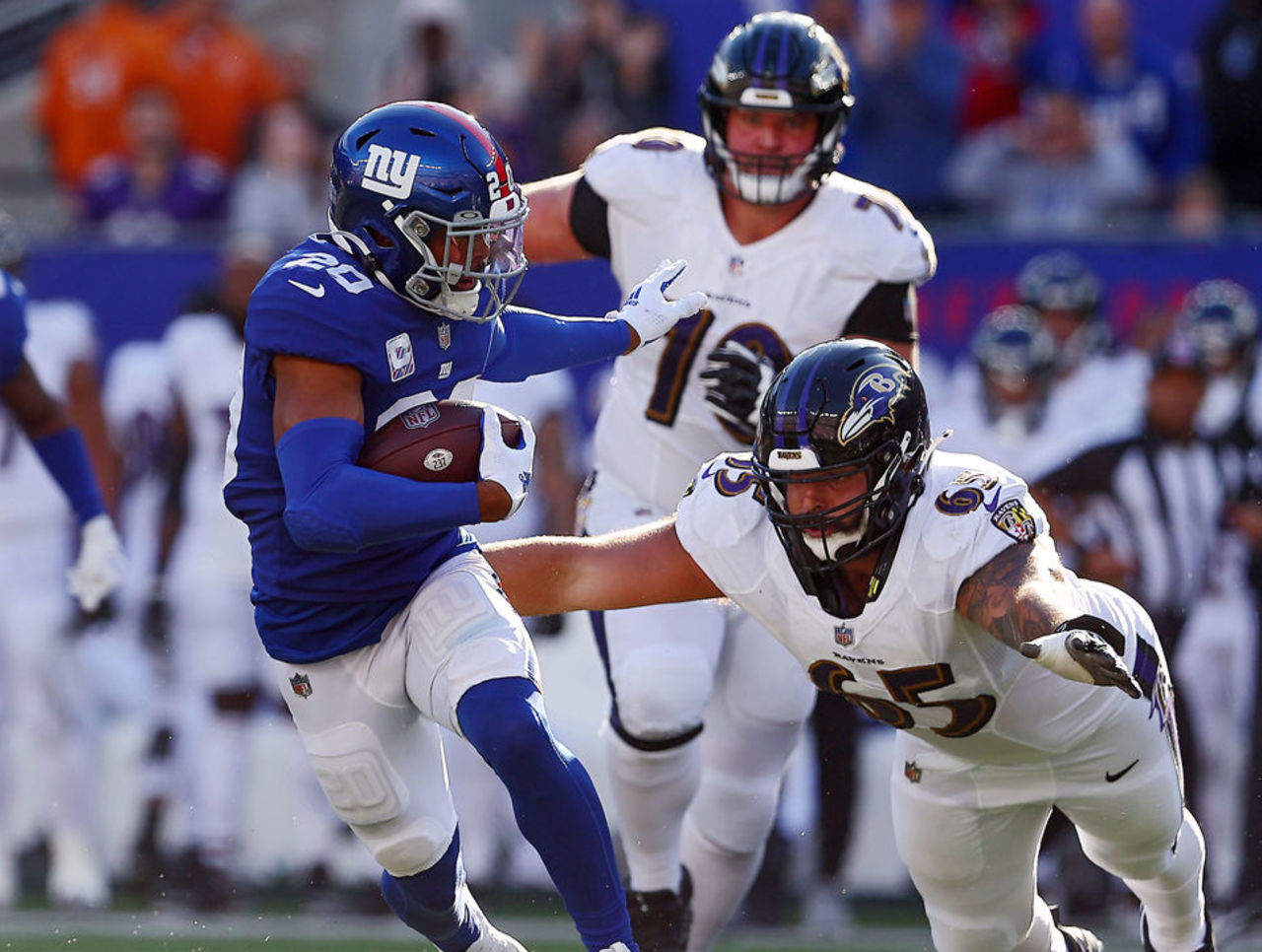 Giants rally from 10 down, top Ravens 24-20 on Barkley's run