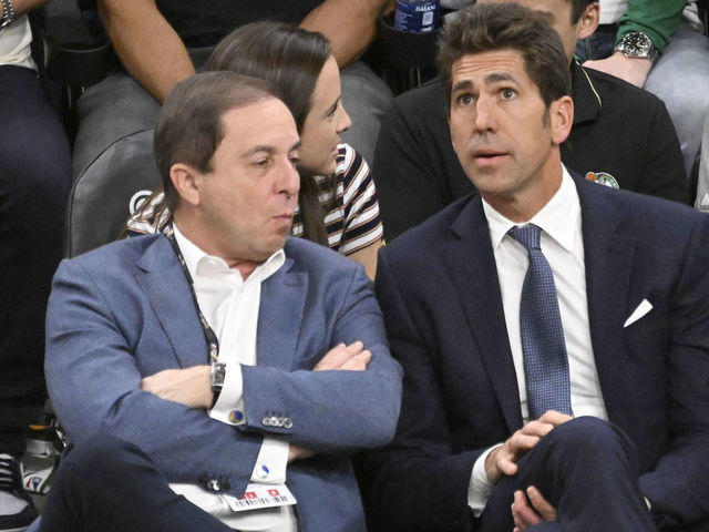 Basketball: NBA Finals: Golden State Warriors owner Joe Lacob and General Manager Bob Myers look on vs Boston Celtics at TD Garden. Game 3. Boston, MA 6/8/2022 CREDIT: Greg Nelson (Set Number: X164085)
