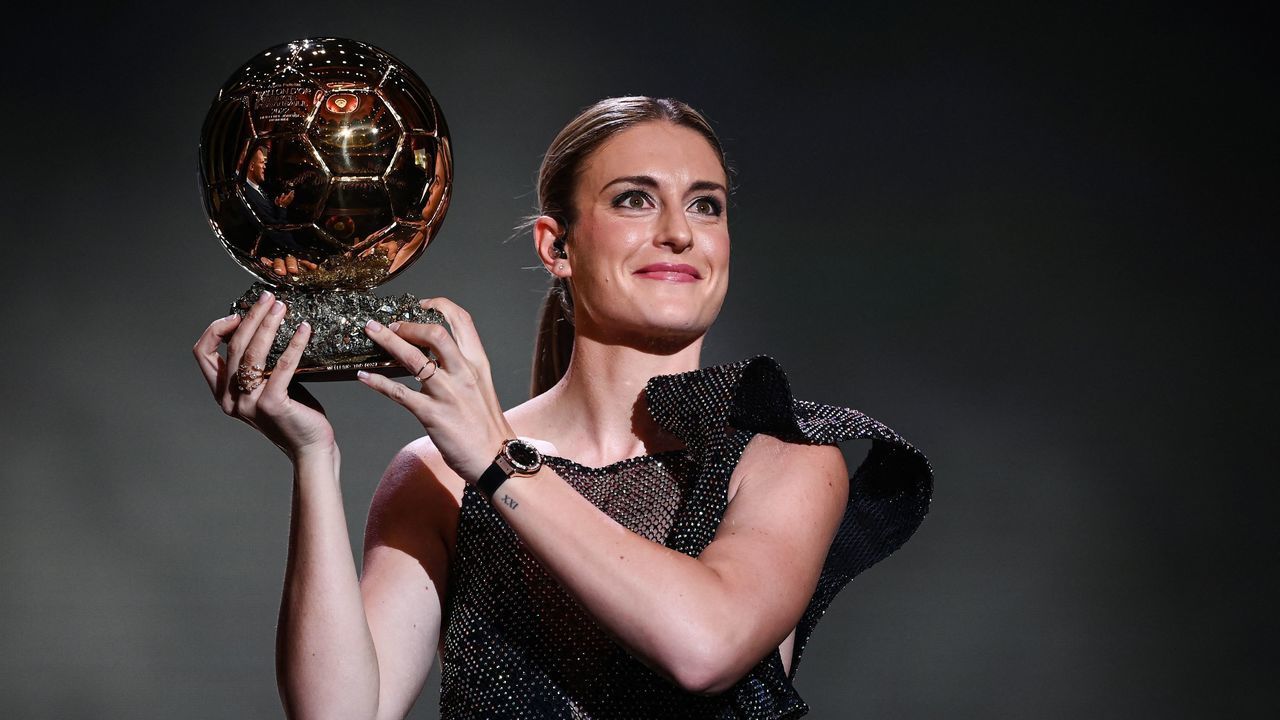 FC Barcelona's Spanish midfielder Alexia Putellas receives her second Woman Ballon d'Or award during the 2022 Ballon d'Or France Football award ceremony at the Theatre du Chatelet in Paris on October 17, 2022.