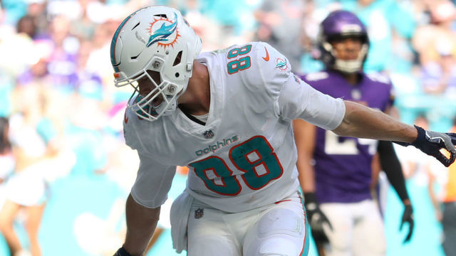 MIAMI GARDENS, FLORIDA - OCTOBER 16: Mike Gesicki #88 of the Miami Dolphins reacts against the Minnesota Vikings during the fourth quarter at Hard Rock Stadium on October 16, 2022 in Miami Gardens, Florida.