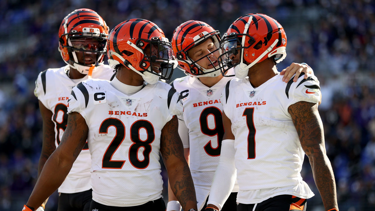 BALTIMORE, MARYLAND - OCTOBER 24: Ja'Marr Chase #1 of the Cincinnati Bengals celebrates a touchdown with Joe Burrow #9 and Joe Mixon #28 during the second half in the game against the Baltimore Ravens at M&T Bank Stadium on October 24, 2021 in Baltimore, Maryland.
