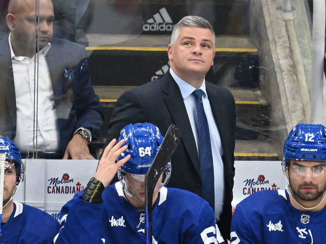 TORONTO, ON - OCTOBER 17: Toronto Maple Leafs head coach Sheldon Keefe looks on from the team bench during the regular season game between the Arizona Coyotes and the Toronto Maple Leafs on October 17, 2022 at Scotiabank Arena in Toronto, ON.
