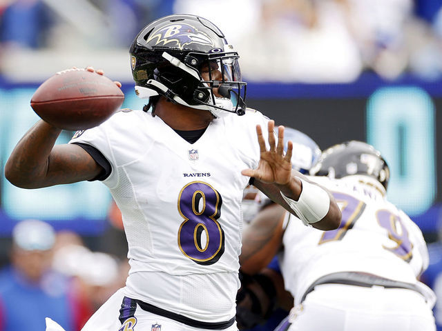 Lamar Jackson week-to-week with knee injury