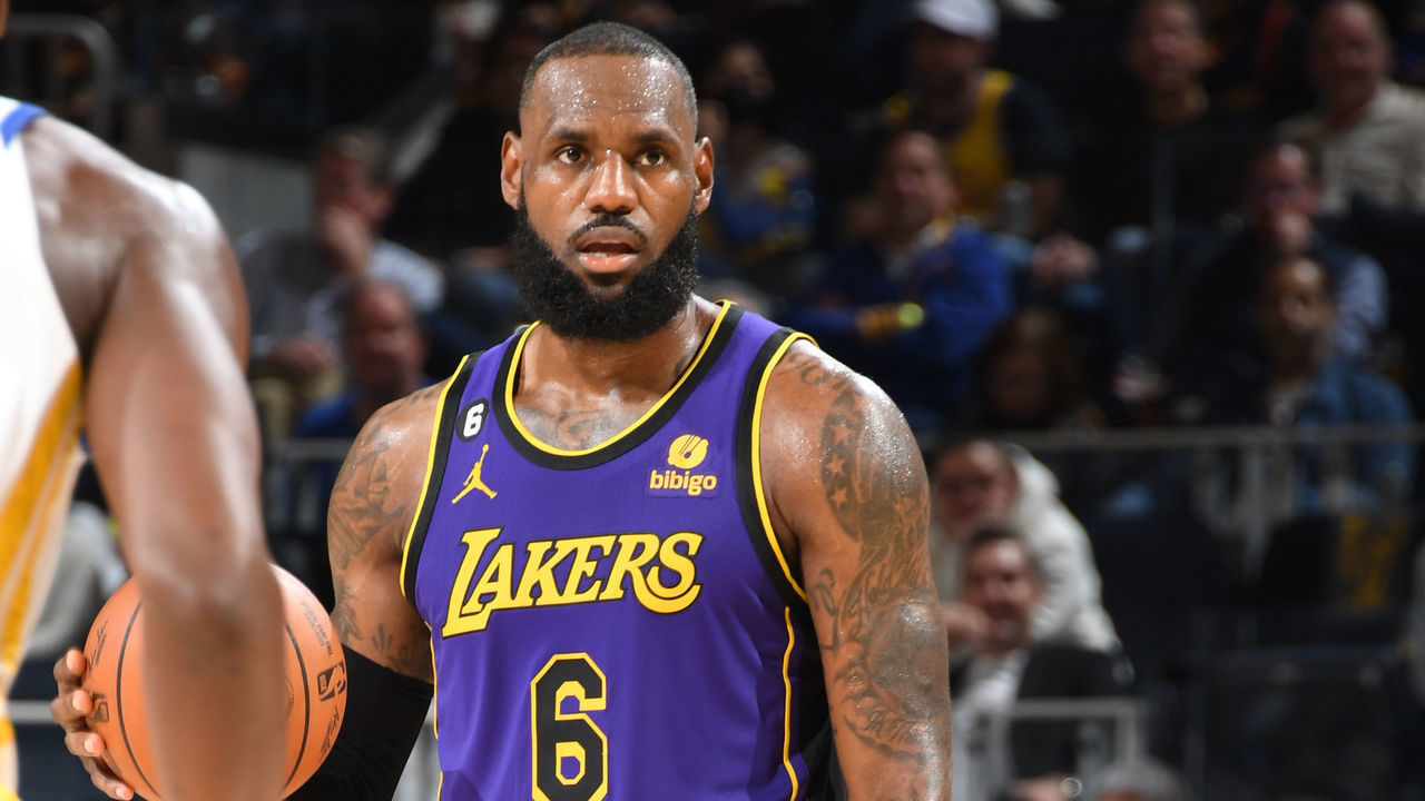 SAN FRANCISCO, CA - OCTOBER 18: LeBron James #6 of the Los Angeles Lakers dribbles the ball looks on during the game against the Golden State Warriors on October 18, 2022 at Chase Center in San Francisco, California. NOTE TO USER: User expressly acknowledges and agrees that, by downloading and or using this photograph, user is consenting to the terms and conditions of Getty Images License Agreement. Mandatory Copyright Notice: Copyright 2022 NBAE