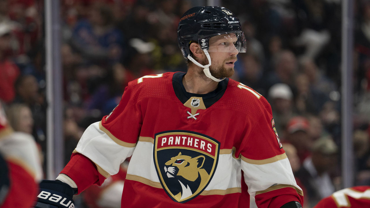 SUNRISE, FL - SEPTEMBER 29: Eric Staal #12 of the Florida Panthers looks on during the game between the Florida Panthers and the Carolina Hurricanes at FLA Live Arena in Sunrise, FL on September 29, 2022.