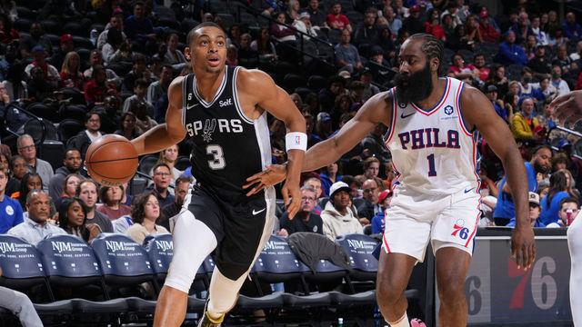 PHILADELPHIA, PA - OCTOBER 22: Keldon Johnson #3 of the San Antonio Spurs dribbles the ball during the game against the Philadelphia 76ers on October 22, 2022 at the Wells Fargo Center in Philadelphia, Pennsylvania NOTE TO USER: User expressly acknowledges and agrees that, by downloading and/or using this Photograph, user is consenting to the terms and conditions of the Getty Images License Agreement. Mandatory Copyright Notice: Copyright 2022 NBAE