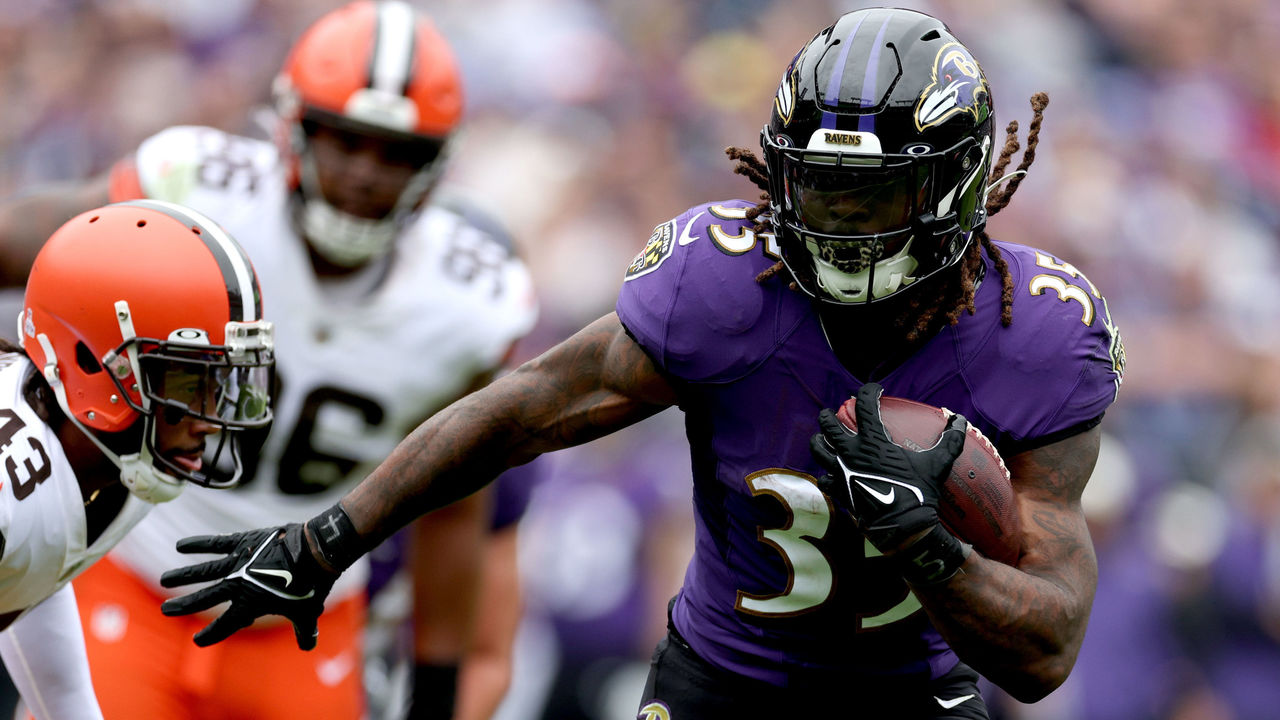 This time Ravens hold on late, 23-20 against Cleveland - WTOP News