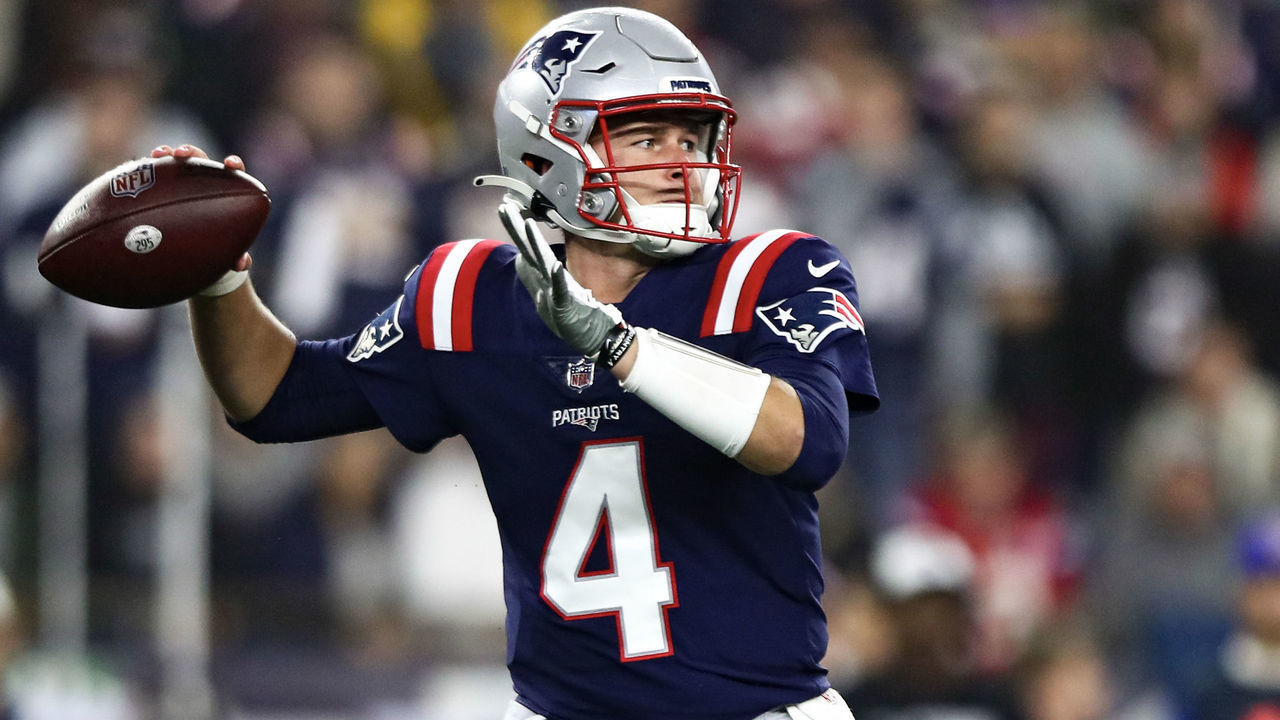 FOXBOROUGH, MA - OCTOBER 24: Bailey Zappe #4 of the New England Patriots throws a pass during the second quarter of an NFL football game against the Chicago Bears at Gillette Stadium on October 24, 2022 in Foxborough, Massachusetts.