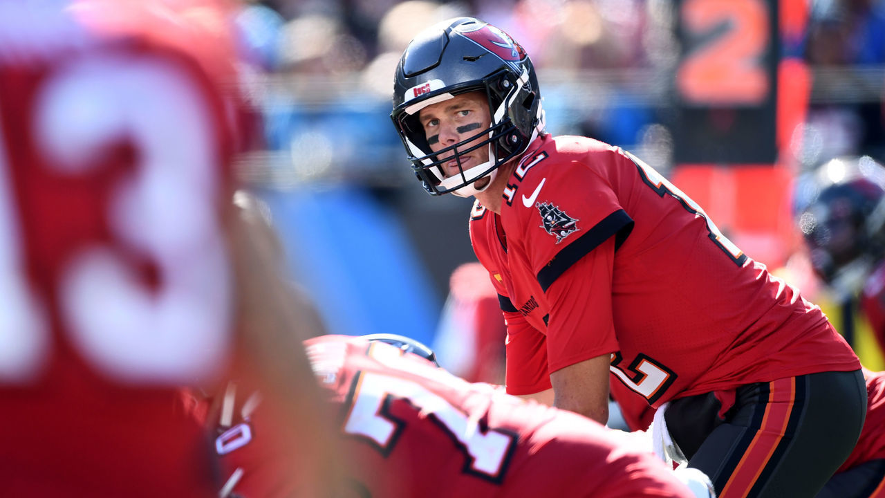 CHARLOTTE, NORTH CAROLINA - OCTOBER 23: Tom Brady #12 of the Tampa Bay Buccaneers waits for the snap against the Carolina Panthers in the third quarter at Bank of America Stadium on October 23, 2022 in Charlotte, North Carolina.