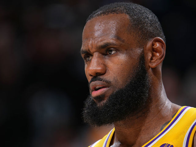 LeBron James out for Lakers vs. Nuggets because of muscle strain