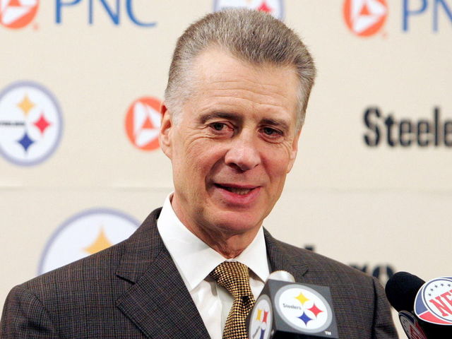 Steelers president offers statement on team's decision to skip anthem