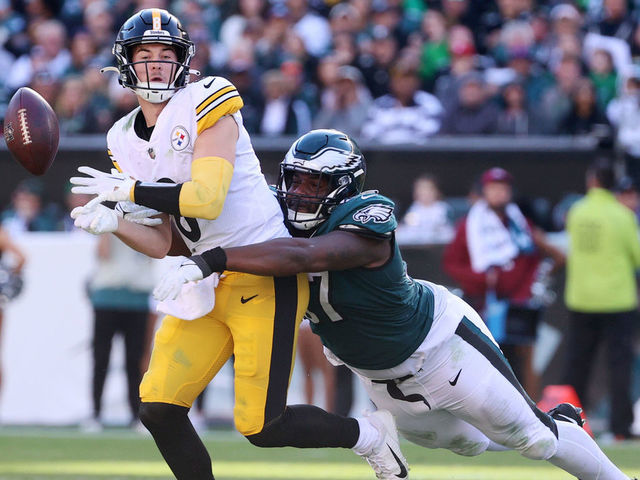 Pickett orders Steelers to 'study more' after loss to Eagles