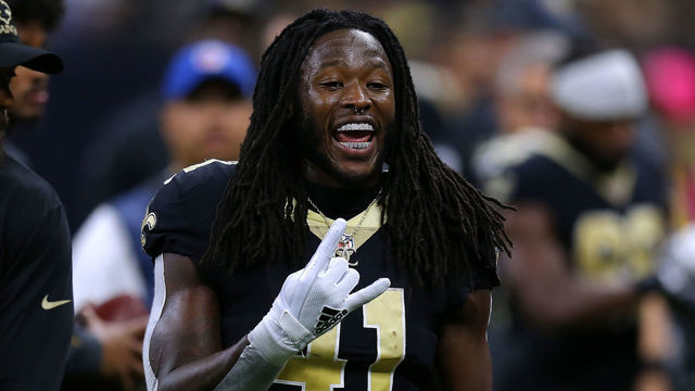 NEW ORLEANS, LOUISIANA - OCTOBER 03: Alvin Kamara #41 of the New Orleans Saints reacts against the New York Giants during a game at the Caesars Superdome on October 03, 2021 in New Orleans, Louisiana.