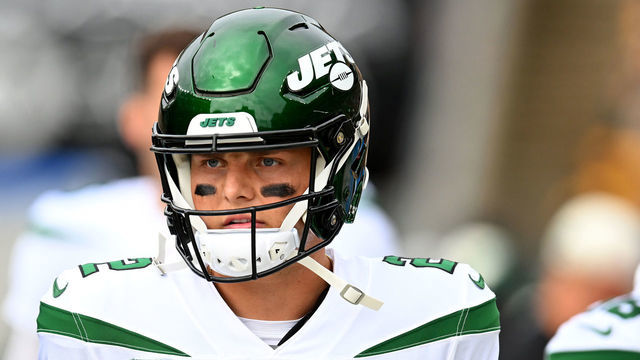 PITTSBURGH, PENNSYLVANIA - OCTOBER 02: Zach Wilson #2 of the New York Jets looks on in the second quarter against the Pittsburgh Steelers at Acrisure Stadium on October 02, 2022 in Pittsburgh, Pennsylvania.