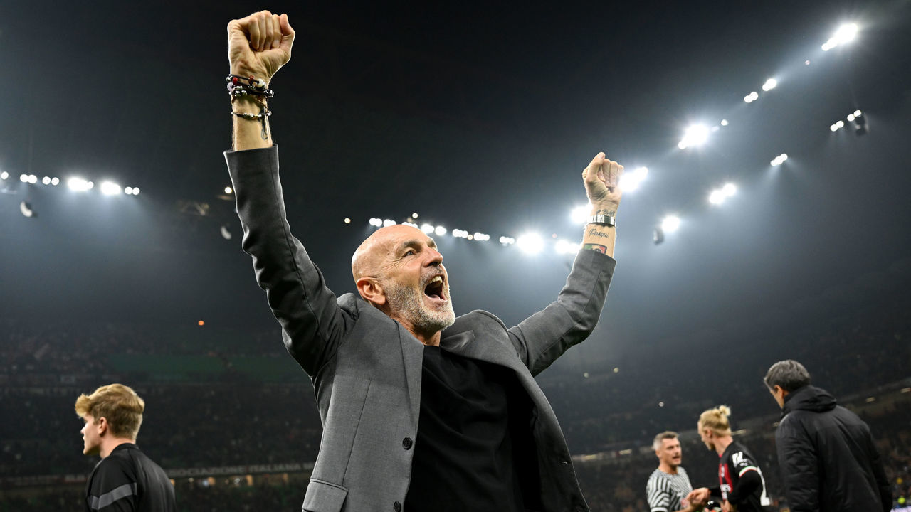 MILAN, ITALY - NOVEMBER 02: Stefano Pioli, Head Coach of AC Milan celebrates after their sides victory during the UEFA Champions League group E match between AC Milan and FC Salzburg at Giuseppe Meazza Stadium on November 02, 2022 in Milan, Italy.