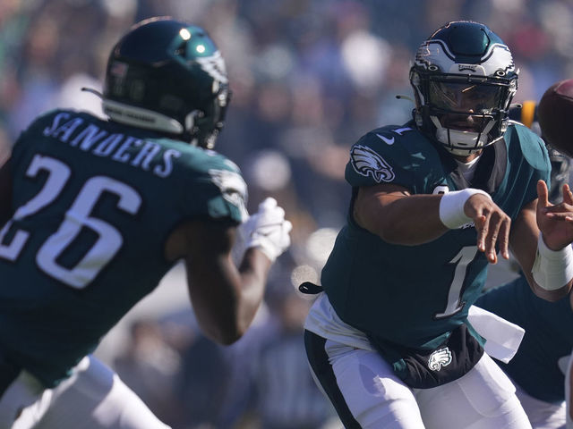 Eagles vs. Steelers player props: Jalen Hurts props plus picks for