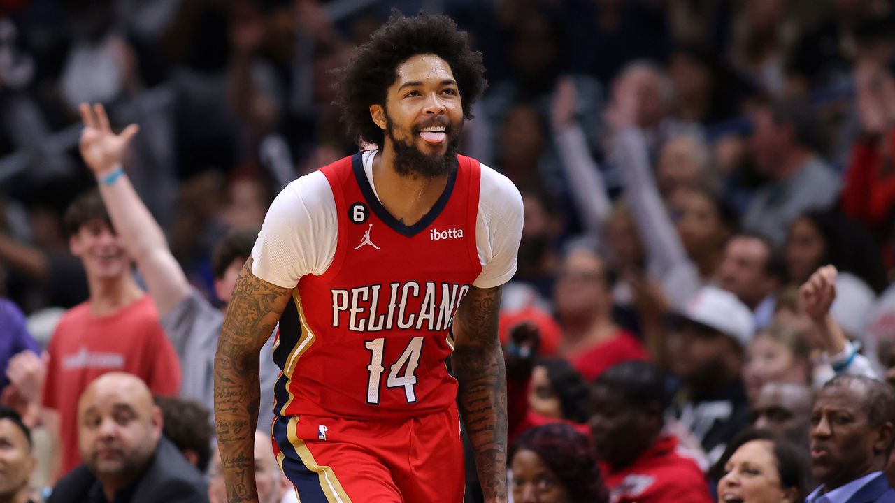 Bold changes, sort of: Pelicans unveil new uniforms for next season, Pelicans