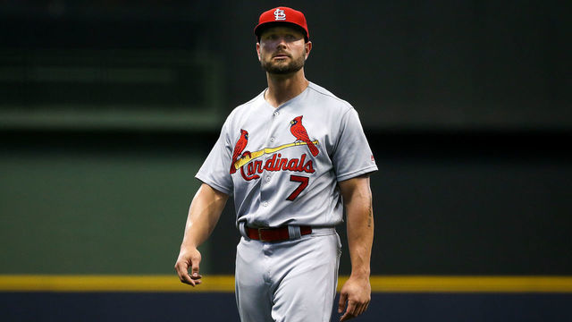 MILWAUKEE, WI - MAY 31: Matt Holliday #7 of the St. Louis Cardinals warms up before the game against the Milwaukee Brewers at Miller Park on May 31, 2016 in Milwaukee, Wisconsin.
