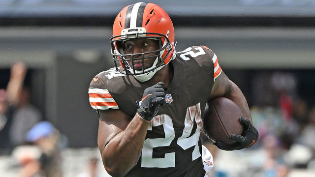 CHARLOTTE, NORTH CAROLINA - SEPTEMBER 11: Nick Chubb #24 of the Cleveland Browns runs against the Carolina Panthers during their game at Bank of America Stadium on September 11, 2022 in Charlotte, North Carolina. Cleveland won 26-24.