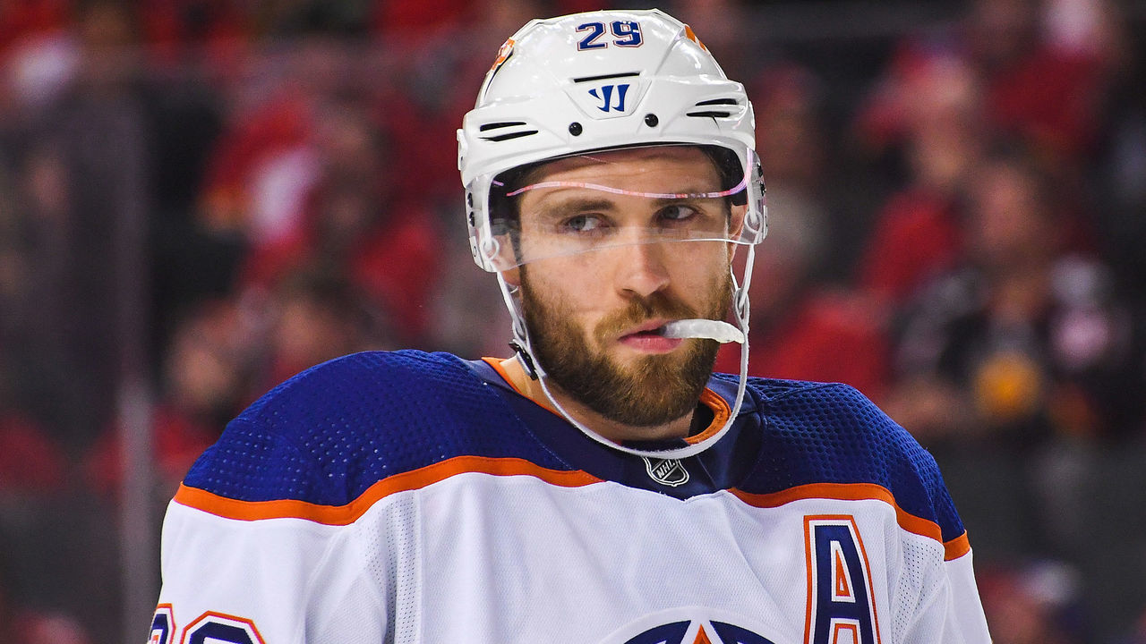 CALGARY, CANADA - OCTOBER 29: Leon Draisaitl #29 of the Edmonton Oilers in action against the Calgary Flames during an NHL game at Scotiabank Saddledome on October 29, 2022 in Calgary, Alberta, Canada.