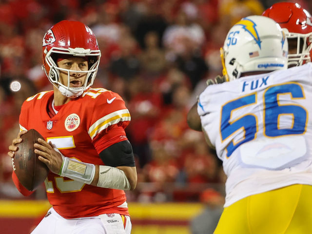 NFL flexes Week 11 Chiefs-Chargers to SNF