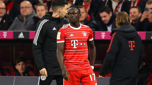 MUNICH, GERMANY - NOVEMBER 08: Sadio Mane of Bayern Munich receives medical treatment during the Bundesliga match between FC Bayern Muenchen and SV Werder Bremen at Allianz Arena on November 08, 2022 in Munich, Germany.