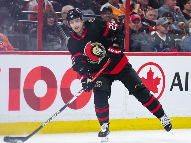 OTTAWA, ON - NOVEMBER 05: Ottawa Senators Defenceman Nikita Zaitsev (22) skates with the puck during third period National Hockey League action between the Philadelphia Flyers and Ottawa Senators on November 5, 2022, at Canadian Tire Centre in Ottawa, ON, Canada.