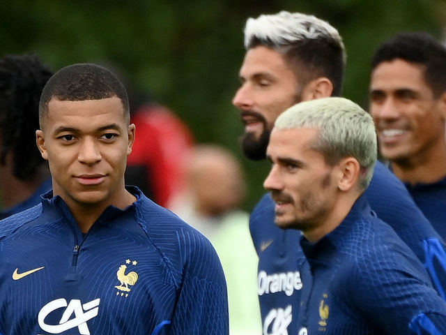 (from L) France's forward Kylian Mbappe, France's forward Antoine Griezmann, France's forward Olivier Giroud and France's defender Raphael Varane attend a training session in Clairefontaine-en-Yvelines on September 20, 2022 as part of the team's preparation for the upcoming UEFA Nations League.