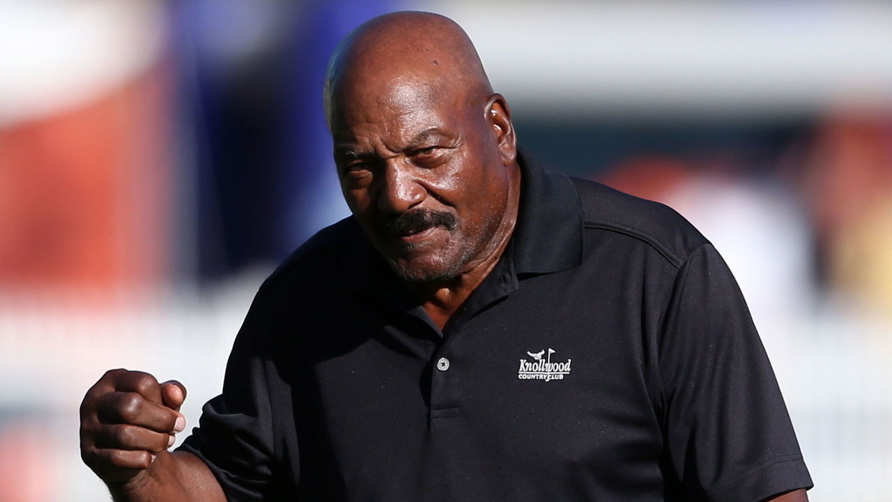 Jim Brown criticizes Kaepernick-style protests: 'I don't desecrate