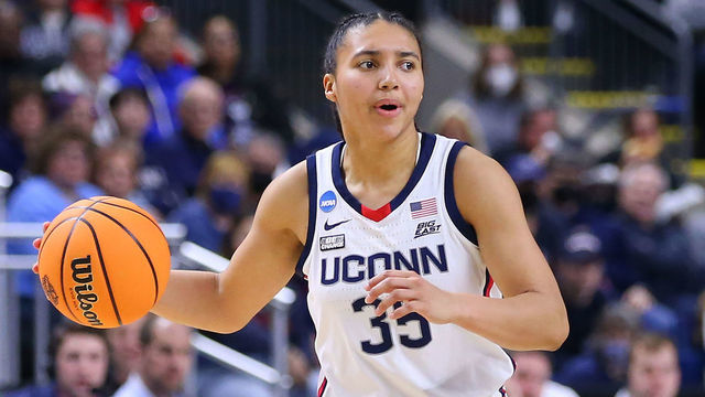 BRIDGEPORT, CT - MARCH 26: UConn Huskies guard Azzi Fudd (35) in action during the sweet sixteen of the Women's Div I NCAA Basketball Championship between Indiana Hoosiers and UConn Huskies on March 26, 2022, at Total Mortgage Arena in Bridgeport, CT.