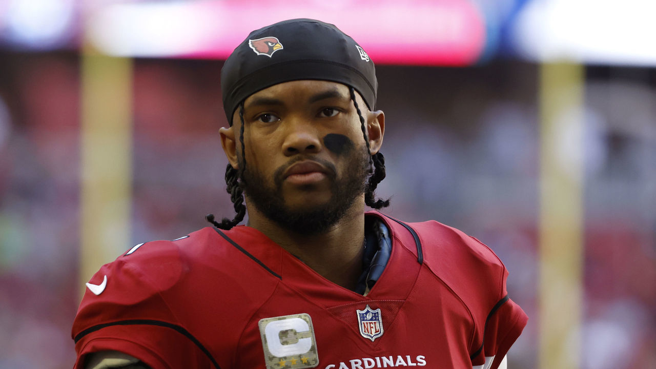 GLENDALE, ARIZONA - NOVEMBER 06: Quarterback Kyler Murray #1 of the Arizona Cardinals walks on the field before the game against the Seattle Seahawks at State Farm Stadium on November 06, 2022 in Glendale, Arizona. The Seahawks beat the Cardinals 31-21.