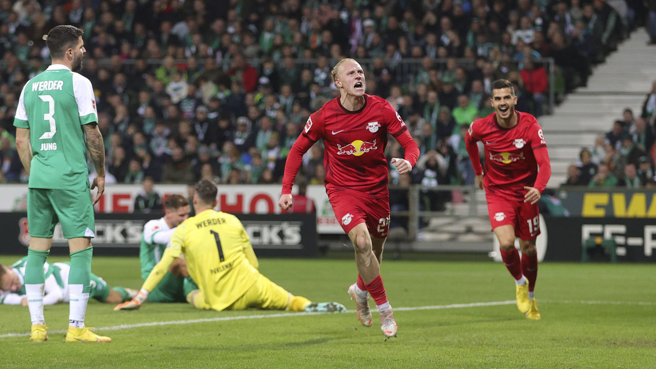 BREMEN, GERMANY - NOVEMBER 12: Xaver Schlager of RB Leipzig celebrates after his goal to 1:2 during the Bundesliga match between SV Werder Bremen and RB Leipzig at Wohninvest Weserstadion on November 12, 2022 in Bremen, Germany.