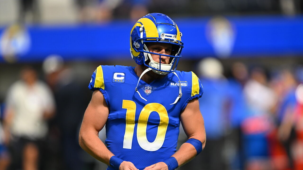 Football: Los Angeles Rams Cooper Kupp (10) in action, looks on vs. San Francisco 49ers at SoFi Stadium. Inglewood, CA 10/30/2022 CREDIT: John W. McDonough (Set Number: X164222 TK1)