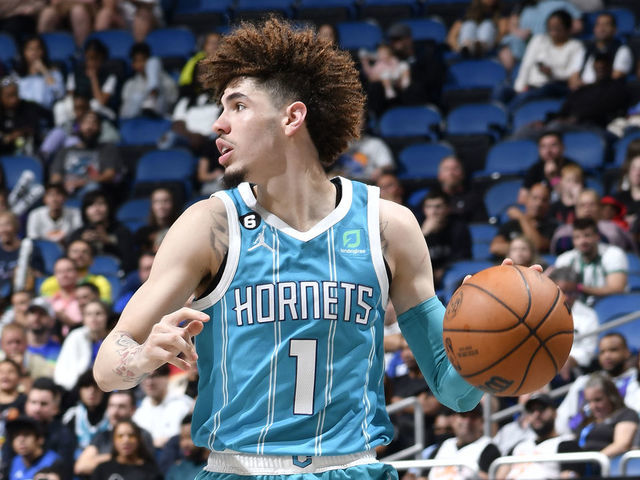 ORLANDO, FL - NOVEMBER 14: LaMelo Ball #1 of the Charlotte Hornets dribbles the ball during the game against the Orlando Magic on November 14, 2022 at Amway Center in Orlando, Florida. Mandatory Copyright Notice: Copyright 2022 NBAE