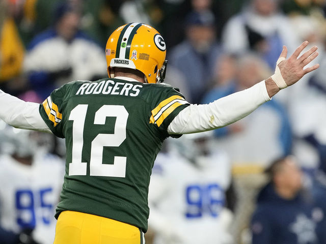 TNF player props: Who's ready to party on the Titans and Packers?